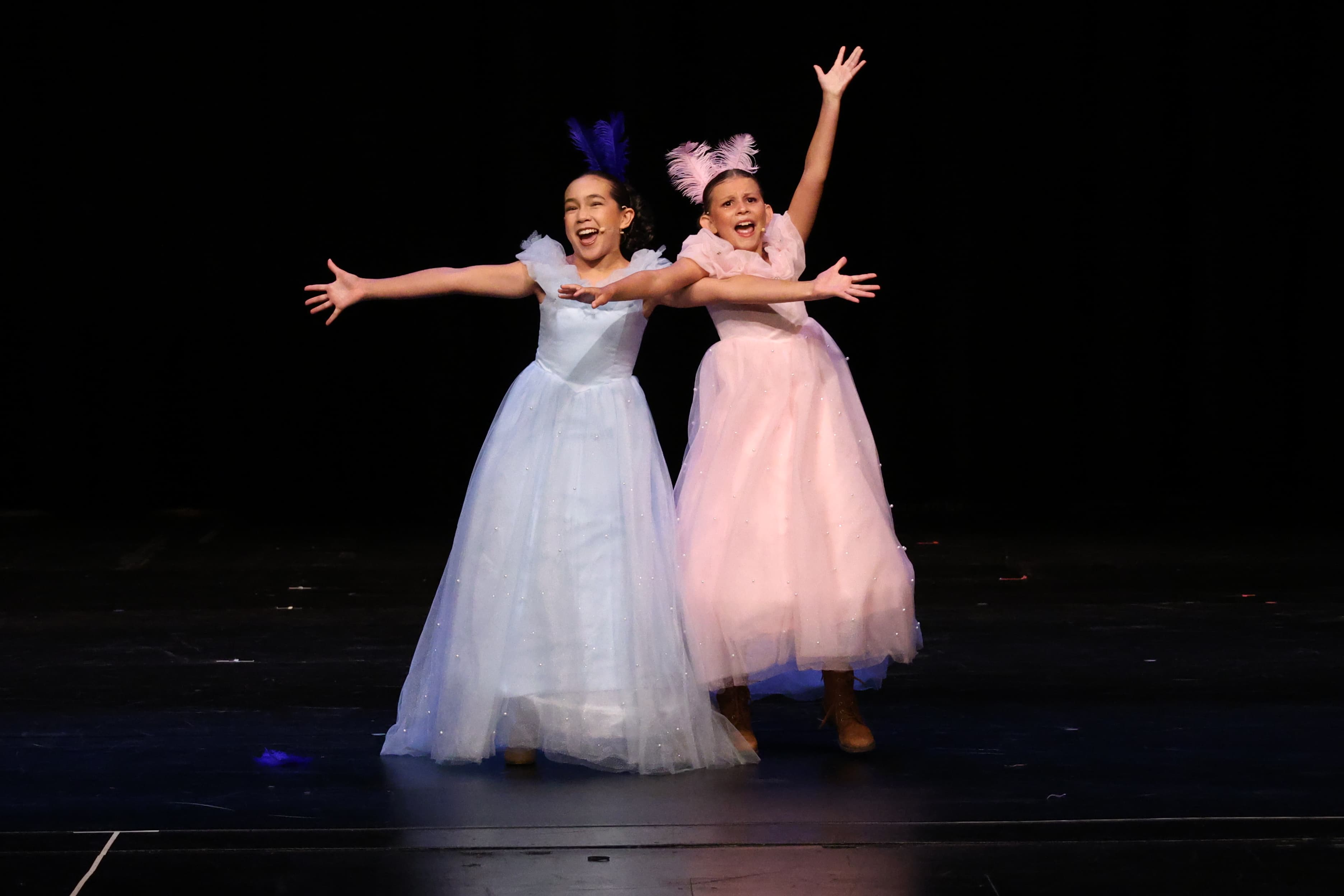 Young musical theatre students learning basics